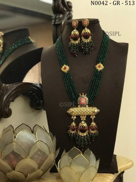 Kundan Necklace Set