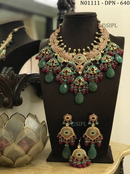 Luxury Design HandPaint Necklace Set