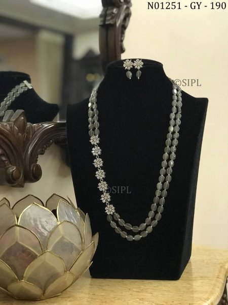 Beautiful Cut Diamond Side Necklace Set