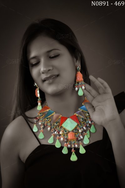 Amazing Design Monalisa Stone Gold Plated Necklace Set