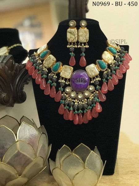 Beautiful Contemporary Handmade Necklace Set